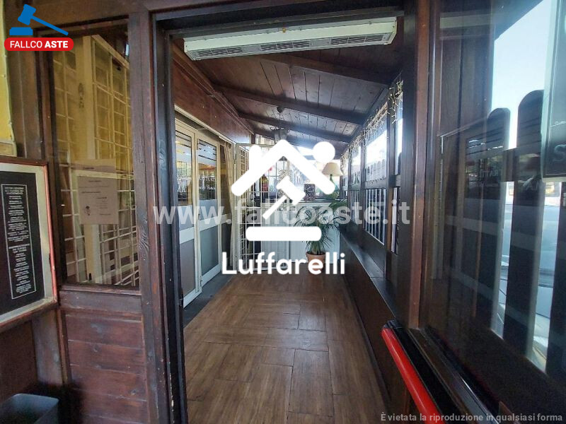 LOCALE COMMERCIALE VIA DI CASAL SELCE - ROMA — foto 7