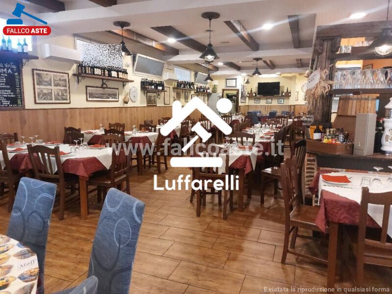 LOCALE COMMERCIALE VIA DI CASAL SELCE - ROMA — foto 4