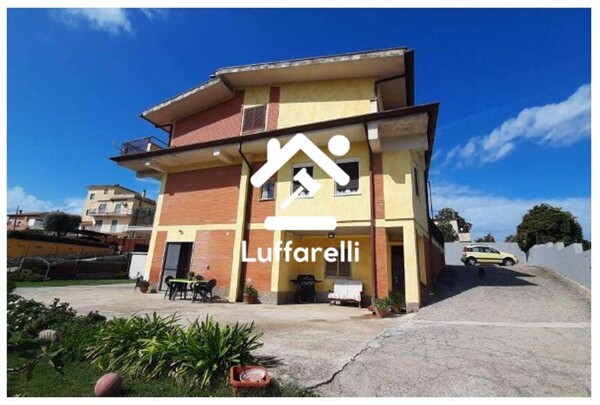 APPARTAMENTO VIA DELLE NOTTUE - ARDEA — foto 3