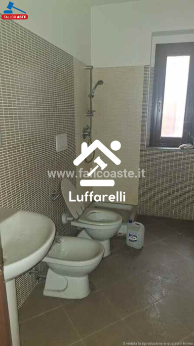 Immagine di APPARTAMENTO VIA BORGHESIANA – ROMA