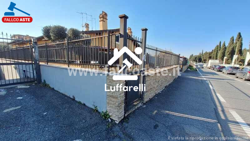Immagine di APPARTAMENTO VIA BORGHESIANA – ROMA