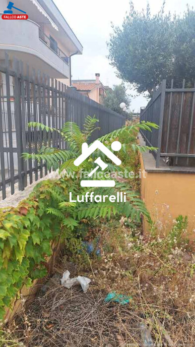Immagine di APPARTAMENTO VIA BORGHESIANA – ROMA