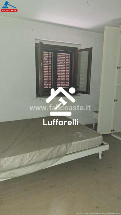 Immagine di APPARTAMENTO VIA BORGHESIANA – ROMA