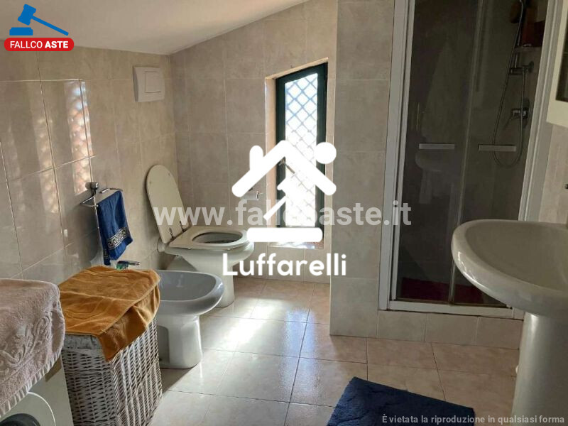 Immagine di APPARTAMENTO VIA SAN DONATO DI NINEA – ROMA