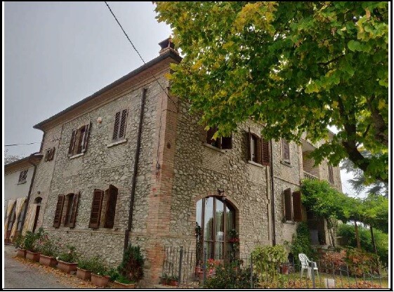 APPARTAMENTO LOCALITÀ CROCE DI CASTIGLIONE - CITTÀ DI CASTELLO — foto 2
