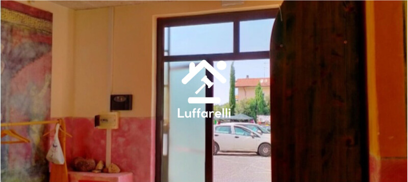 Immagine di LOCALE COMMERCIALE VIA DELLE MOLE – ALBANO LAZIALE