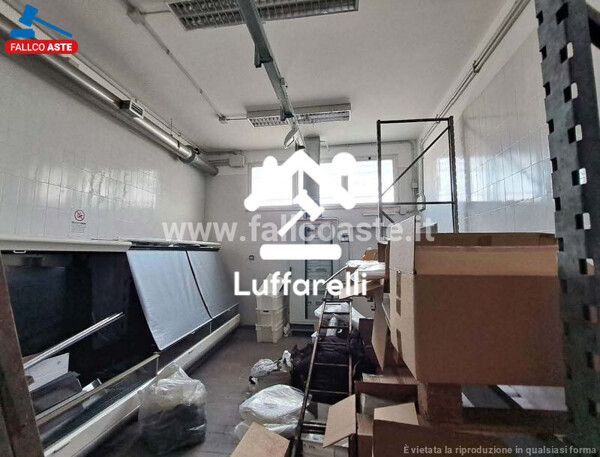 CAPANNONE / IMMOBILI INDUSTRIALI VIA MACHERIO - ROMA — foto 4