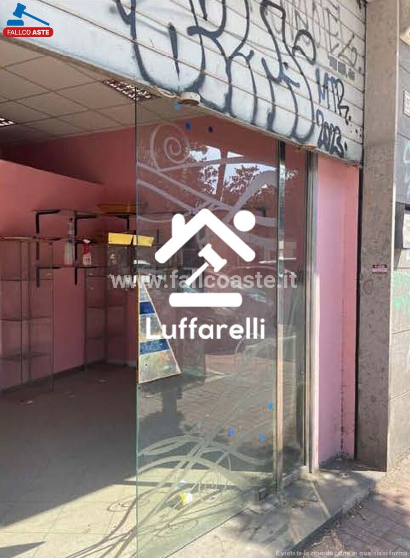 LOCALE COMMERCIALE VIA ASSISI - ROMA — foto 2