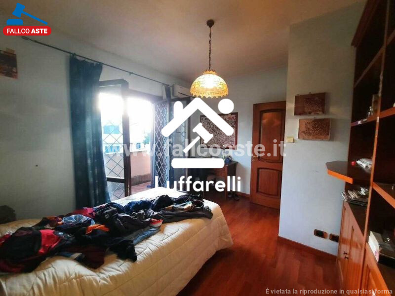 VILLA VIA CESARE BAZZANI - ROMA — foto 9