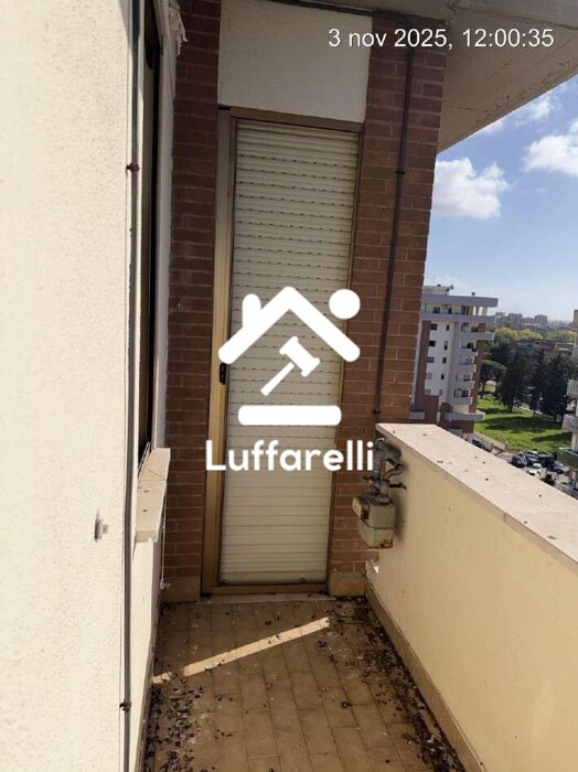 Immagine di DEPOSITO / MAGAZZINO LARGO JACOPO PERI – LATINA