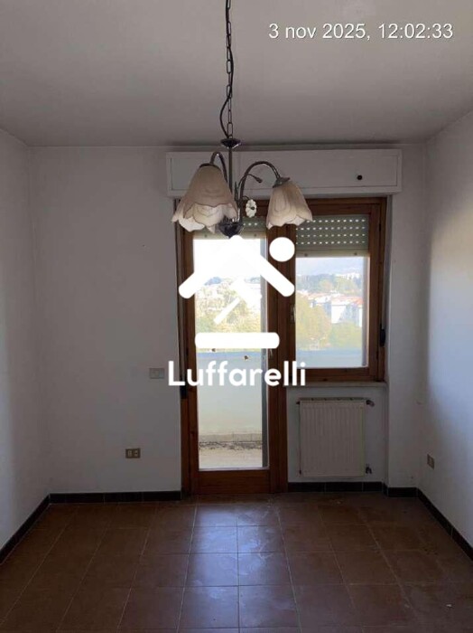 Immagine di DEPOSITO / MAGAZZINO LARGO JACOPO PERI – LATINA