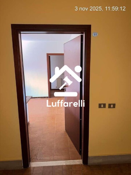 DEPOSITO / MAGAZZINO LARGO JACOPO PERI - LATINA — foto 5