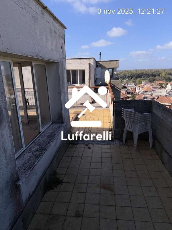 Immagine di DEPOSITO / MAGAZZINO LARGO JACOPO PERI – LATINA