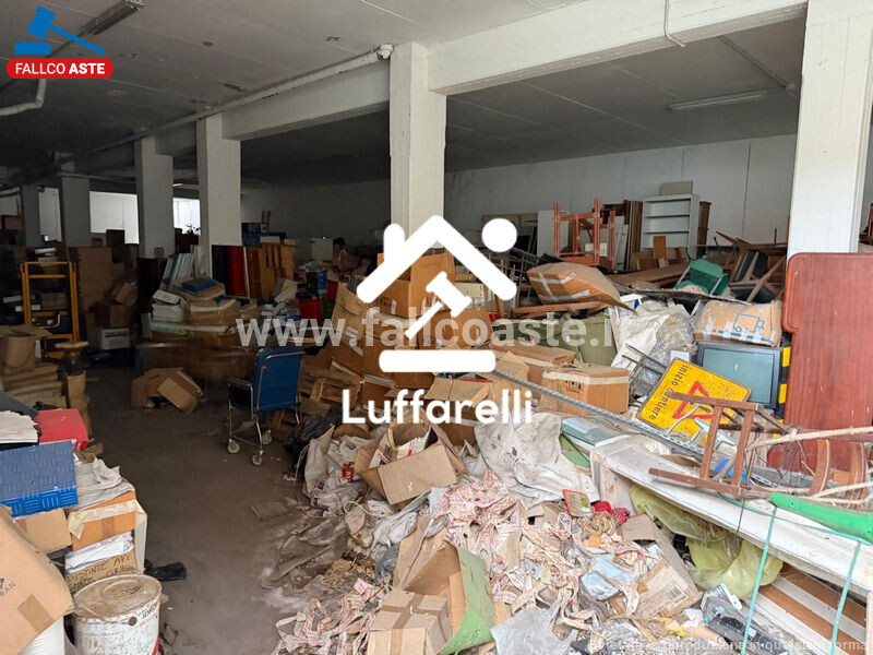 Immagine di DEPOSITO / MAGAZZINO VIA CASILINA – ROMA