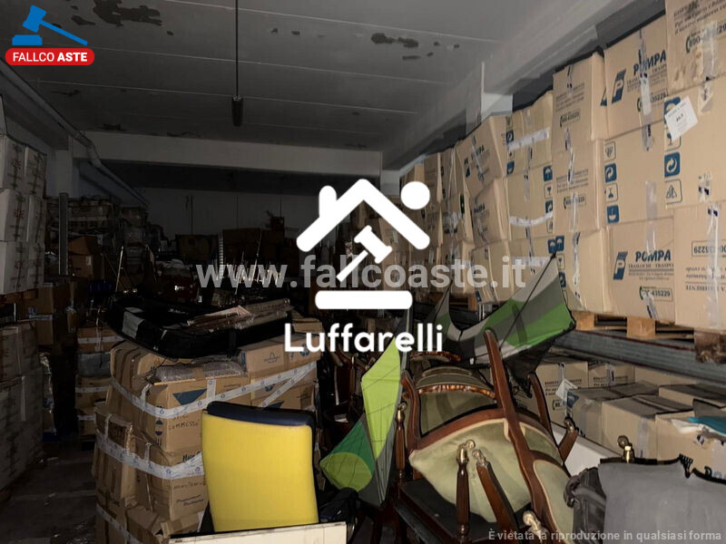 Immagine di DEPOSITO / MAGAZZINO VIA CASILINA – ROMA