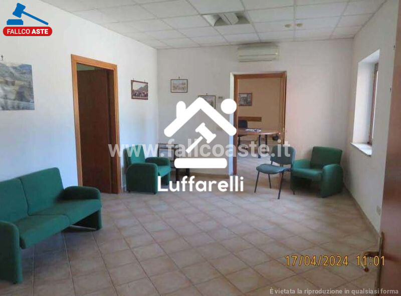 STRUTTURE AGRICOLE STRADA DELLA BADIOLA N.3 - PALOMBARA SABINA — foto 7