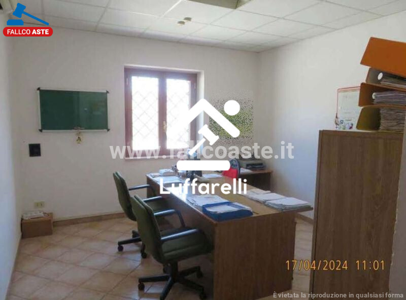 STRUTTURE AGRICOLE STRADA DELLA BADIOLA N.3 - PALOMBARA SABINA — foto 8