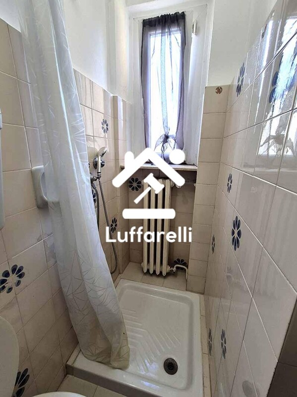 Immagine di APPARTAMENTO VIA PARAVIA  80 – MILANO
