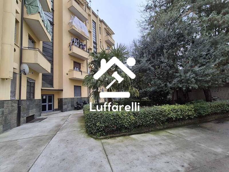 Immagine di APPARTAMENTO VIA PARAVIA  80 – MILANO