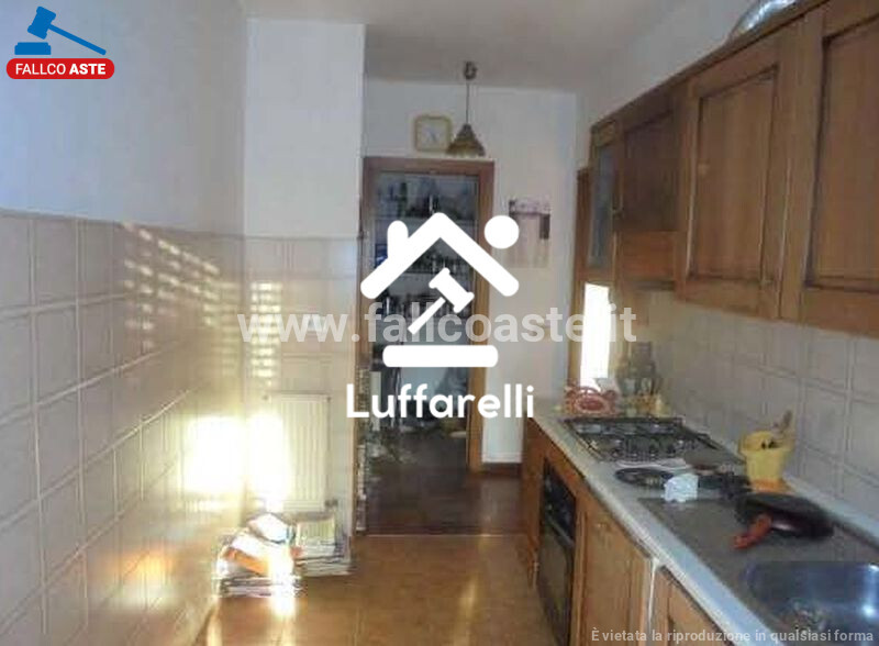 DEPOSITO / MAGAZZINO VIA DEGLI ABETI - FONTE NUOVA — foto 3