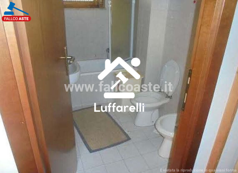 Immagine di DEPOSITO / MAGAZZINO VIA DEGLI ABETI – FONTE NUOVA