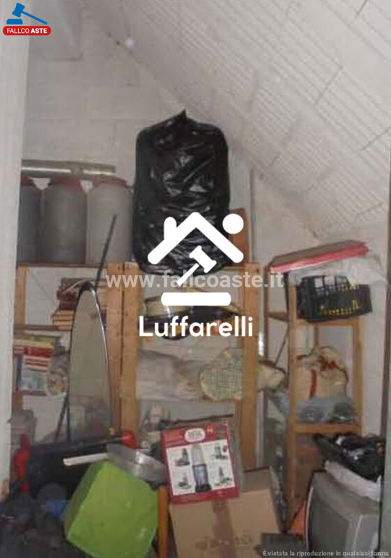 Immagine di DEPOSITO / MAGAZZINO VIA DEGLI ABETI – FONTE NUOVA