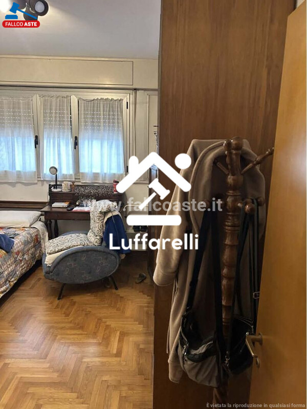 Immagine di APPARTAMENTO VIALE DELL’OCEANO ATLANTICO – ROMA