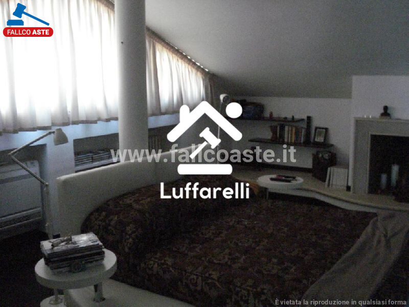 Immagine di LOCALE COMMERCIALE VIA GUSTAVO GIOVANNONI 26 – ROMA