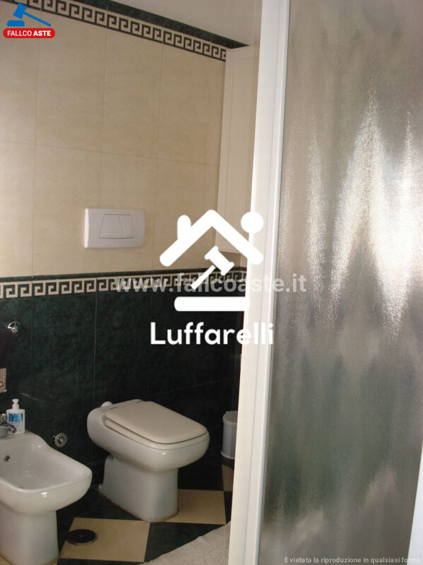 Immagine di LOCALE COMMERCIALE VIA GUSTAVO GIOVANNONI 26 – ROMA