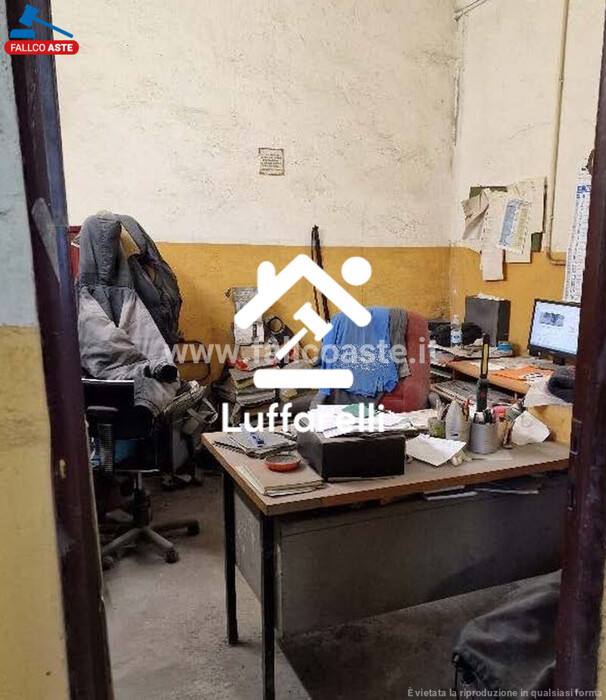 Immagine di LOCALE COMMERCIALE VIA MAURO FASIANI – ROMA