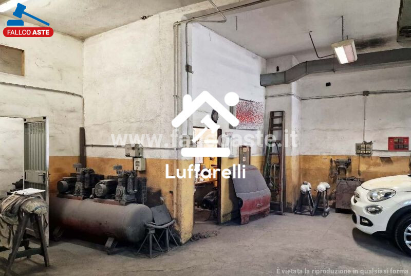 Immagine di LOCALE COMMERCIALE VIA MAURO FASIANI – ROMA