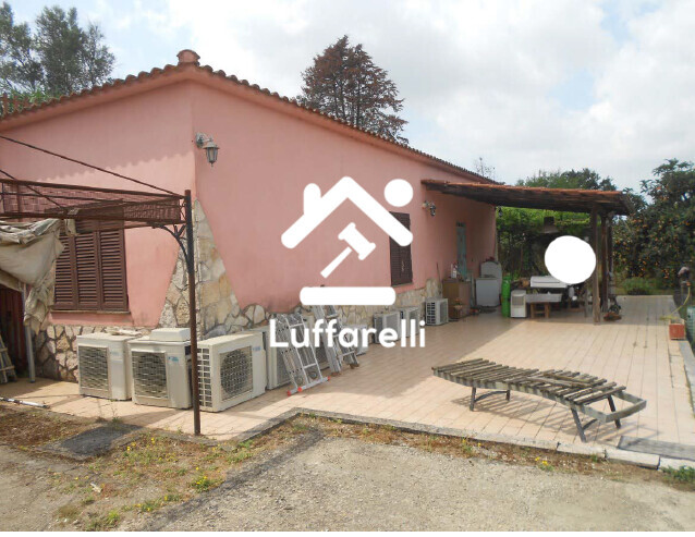 Immagine di CASA / VILLA VIA FUMAIOLO NN.46-48 – APRILIA