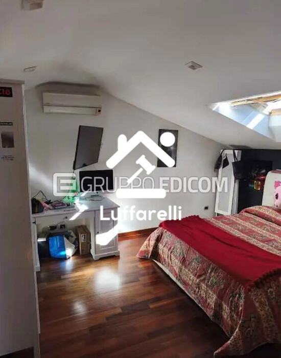 Immagine di CASA / VILLA VIA LUIGI CHERUBINI – ROMA