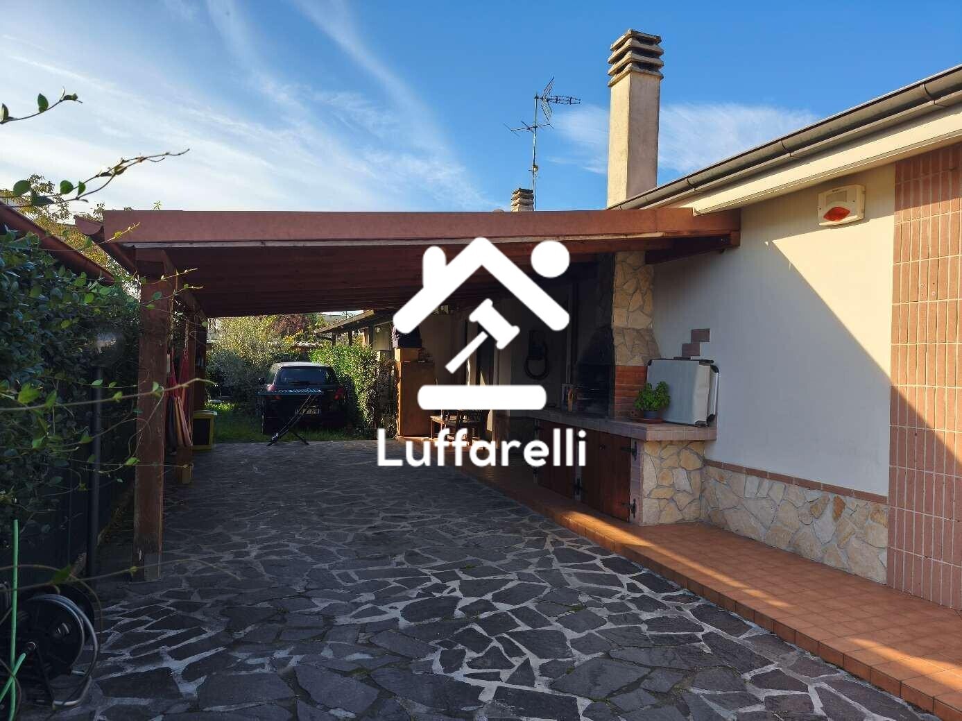 VILLA VIA MONTE CRISTALLO - LATINA — foto 2