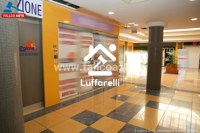 Immagine di LOCALE COMMERCIALE VIA TIBURTINA VALERIA SNC – TIVOLI