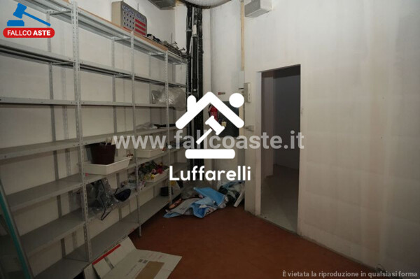 LOCALE COMMERCIALE VIA TIBURTINA VALERIA - TIVOLI — foto 6
