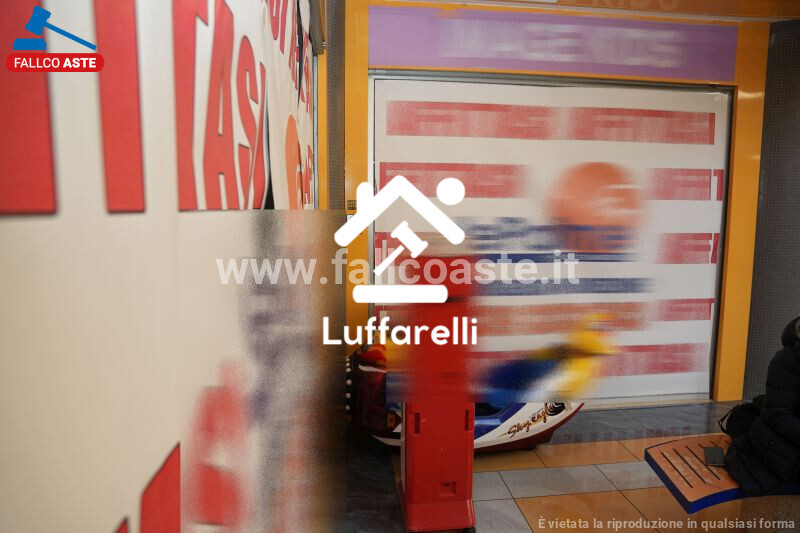 Immagine di LOCALE COMMERCIALE VIA TIBURTINA VALERIA SNC – TIVOLI