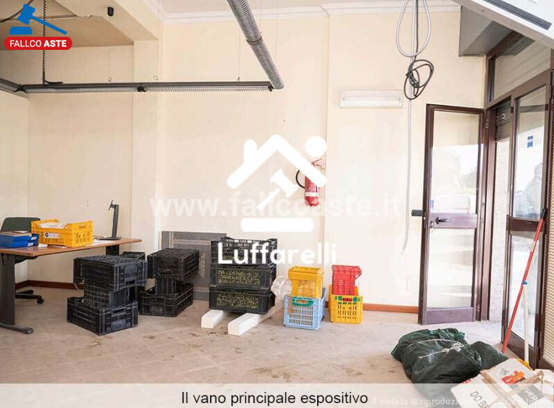 Immagine di LOCALE COMMERCIALE VIA MONTE DEI FIORI 57 – CASTELNUOVO DI PORTO
