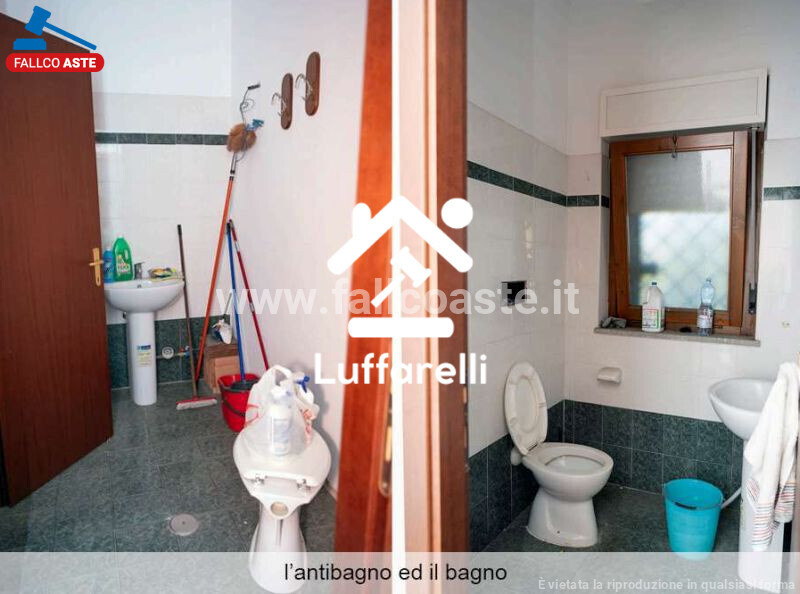 Immagine di LOCALE COMMERCIALE VIA MONTE DEI FIORI 57 – CASTELNUOVO DI PORTO