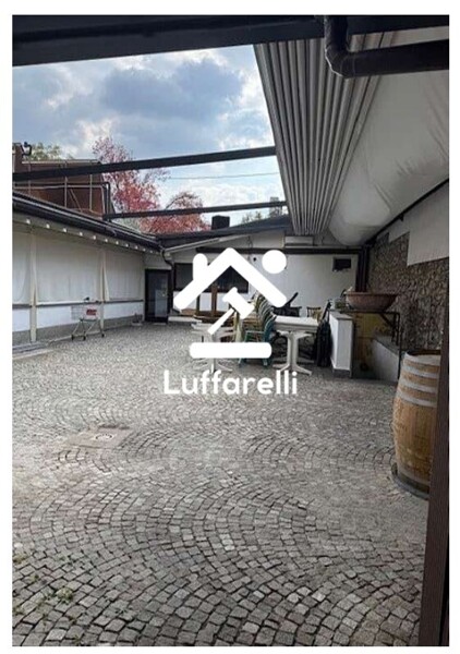 ATTIVITÀ RICETTIVE / SCOPO COMMERCIALE STRADA STATALE 72 N.29 - MANDELLO DEL LARIO — foto 7