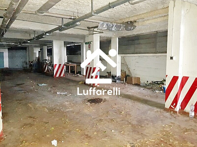 Immagine di GARAGE / POSTO AUTO VIA DI CASALOTTI – ROMA