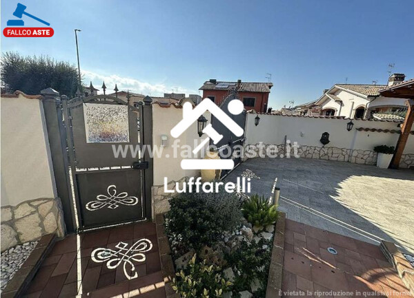 CASA / VILLA VIA SESTO SAN GIOVANNI - ROMA — foto 2