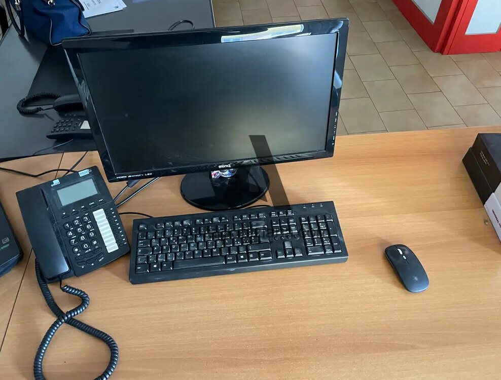 Arredi Da Ufficio E Varie — foto 2