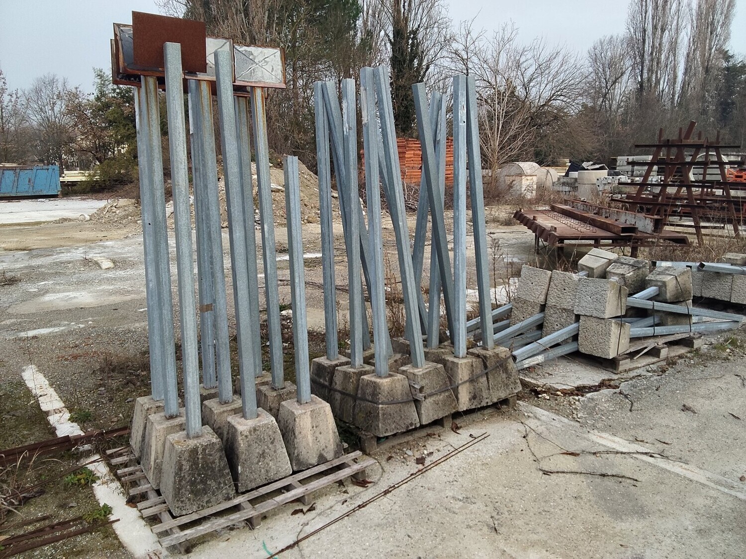 Attrezzature Ed Utensili — foto 4