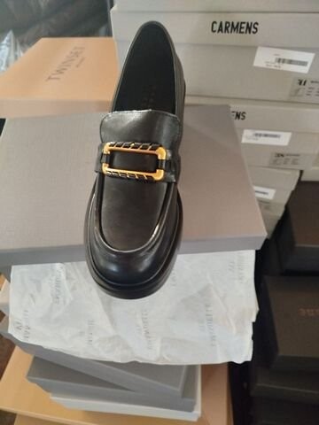 Abbigliamento E Calzature — foto 3