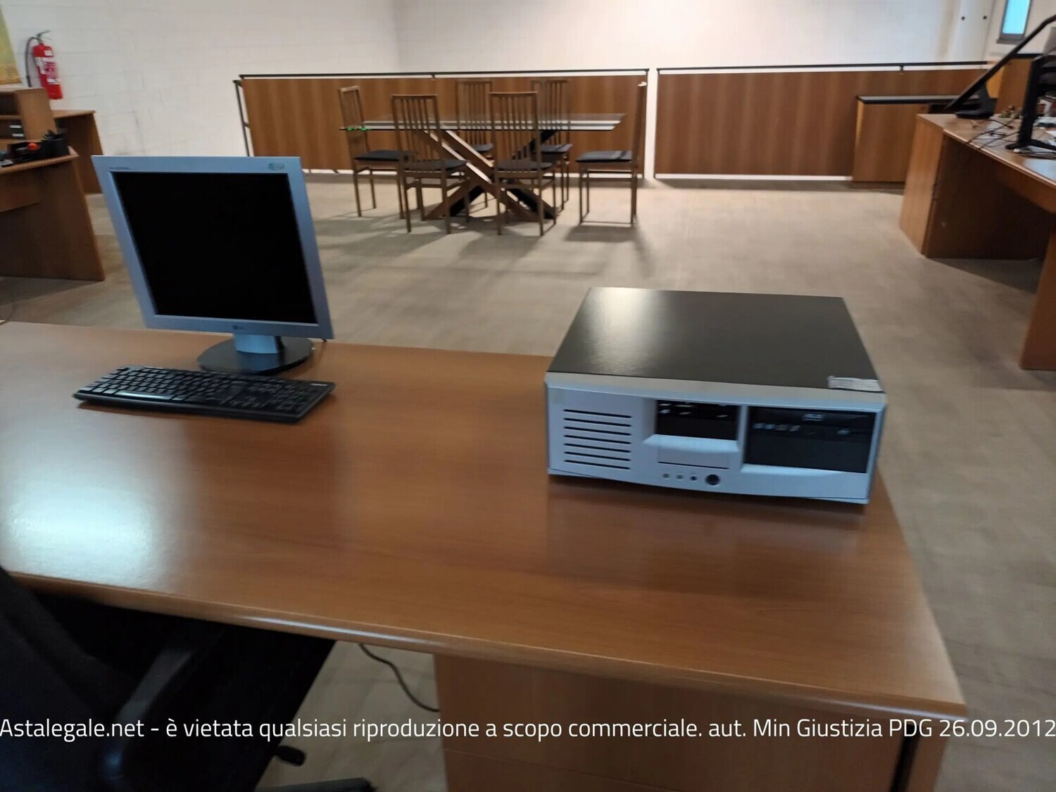Arredi Da Ufficio E Varie — foto 4