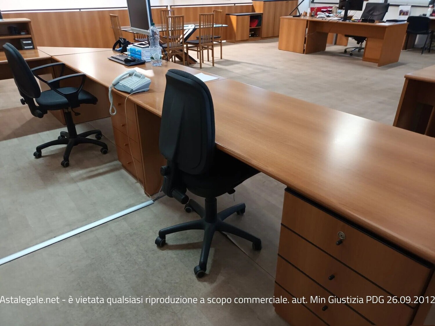 Arredi Da Ufficio E Varie — foto 5