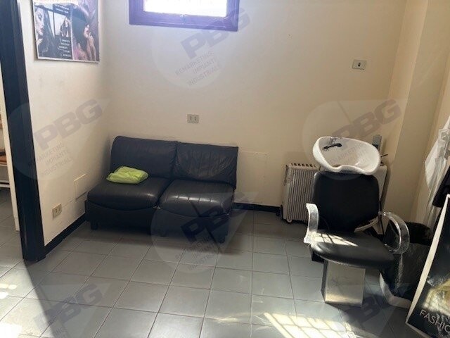 Mobili E Arredo Per Ufficio — foto 4