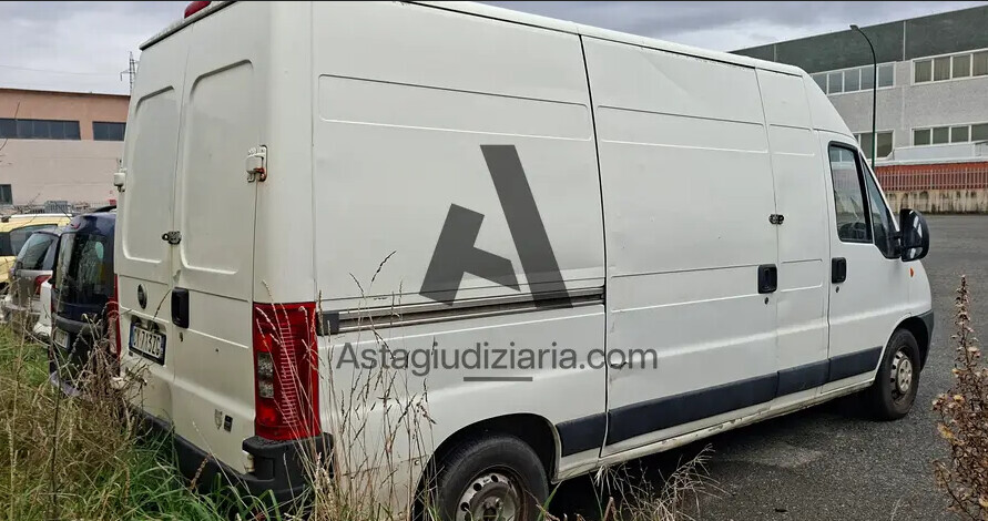 Automezzi Commerciali — foto 2