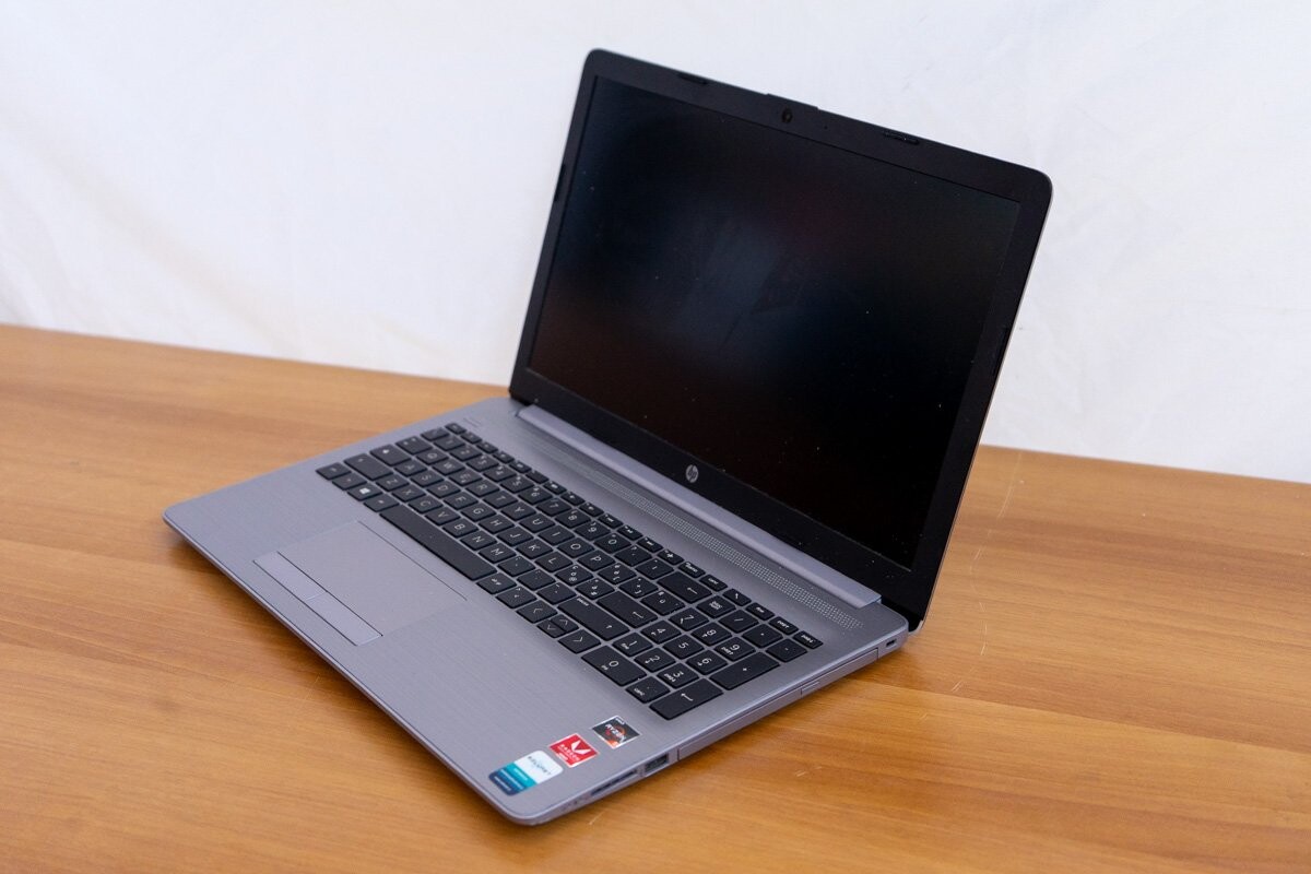 Computer E Attrezzatura Informatica — foto 3